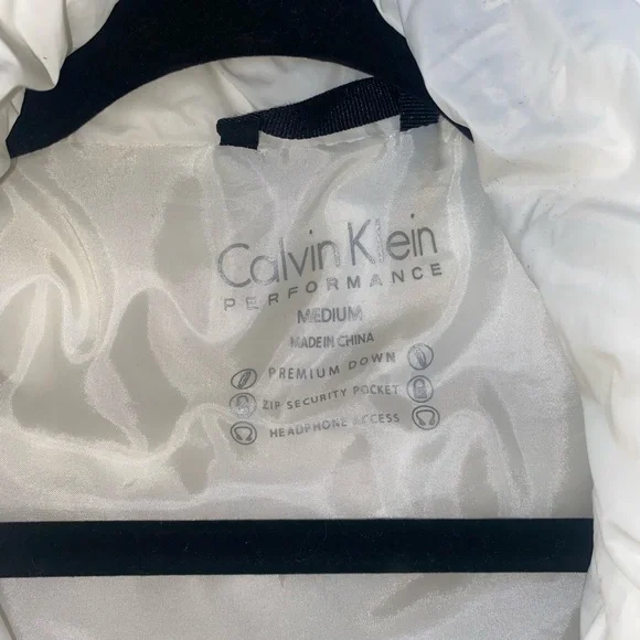 Calvin Klein White Quilted Puffer Vest - Picture 4 of 5